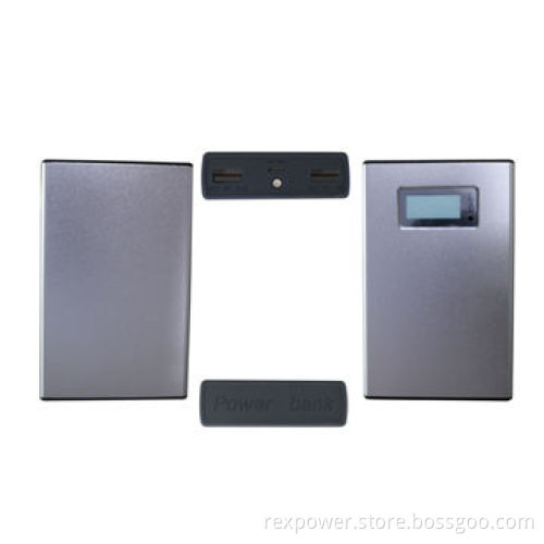 Capacity/8,800mAh (18650x4)/Input 5.0-5.5V DC 1A/Output/4.7-5.5V DC 2.1A Max./Case Material Aluminum
